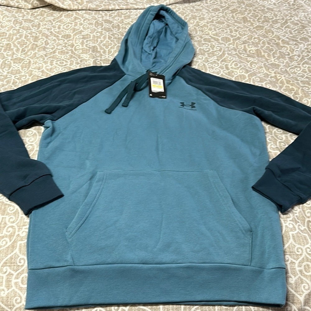 mens under armour sz medium hoodie new
